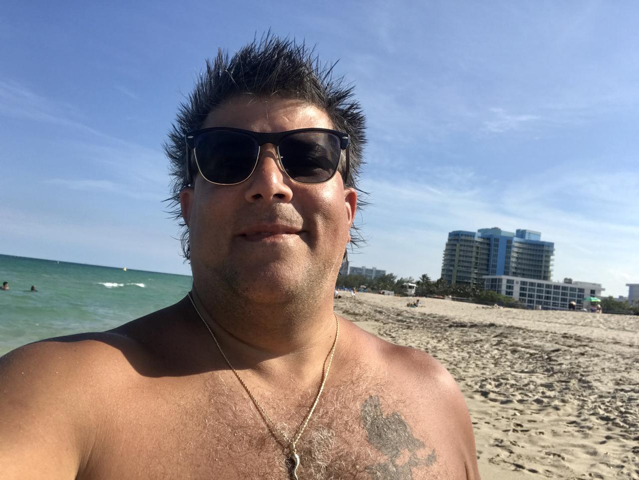 Profile photo 18 of 19