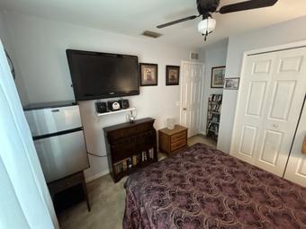 Room for rent in Lehigh Acres, FL $800, house