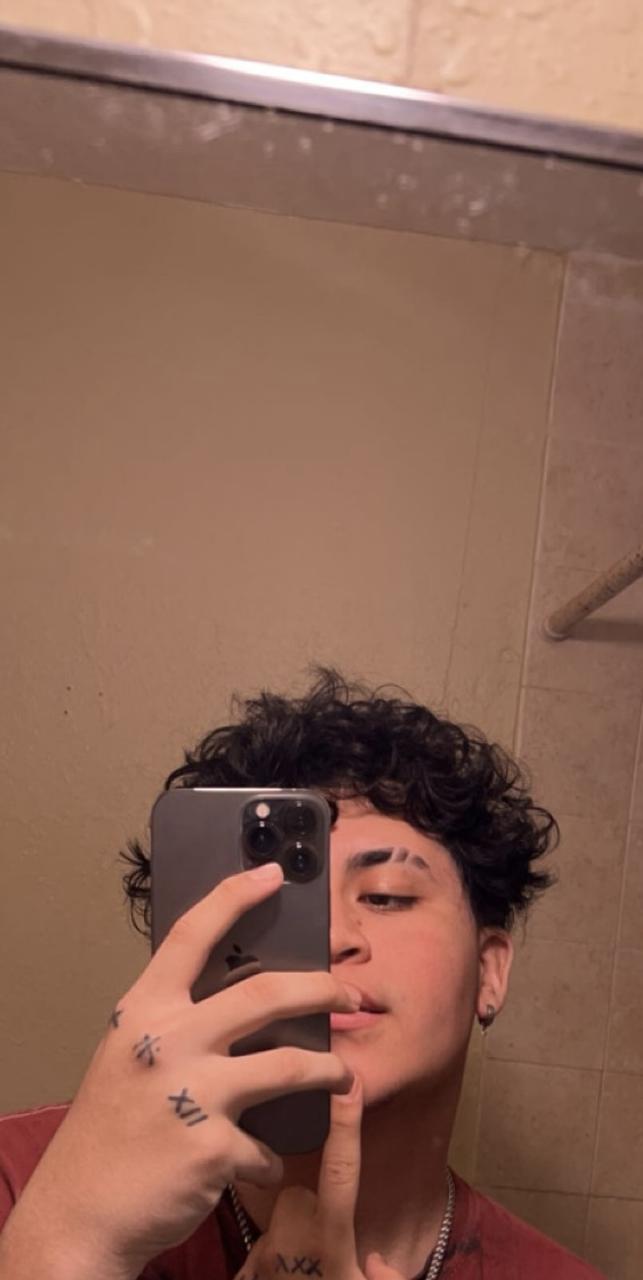 Profile photo 2 of 4