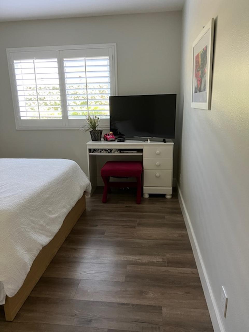 Profile photo 2 of 10