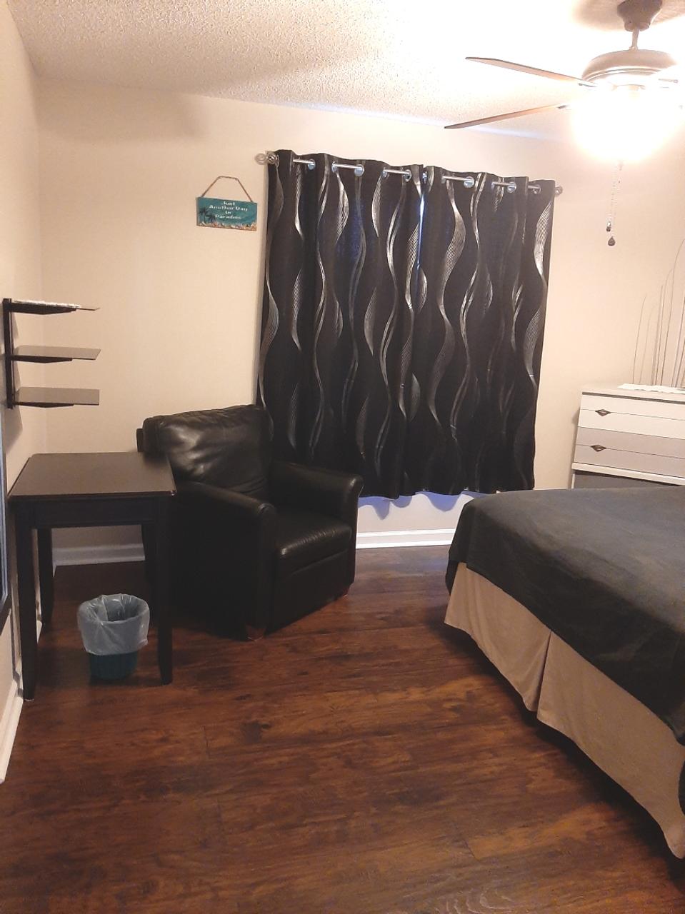 Profile photo 9 of 10