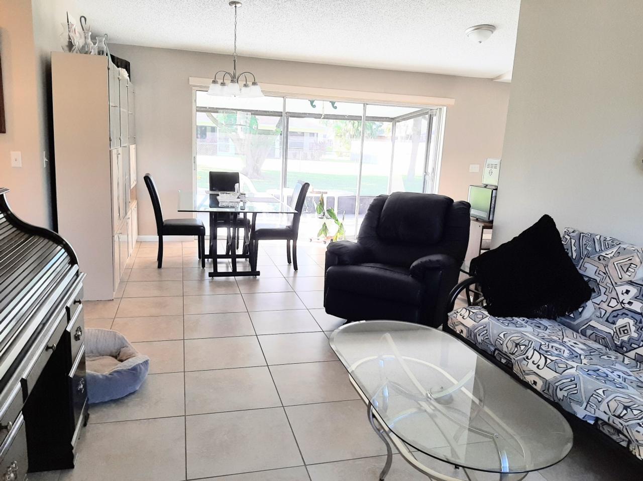 Profile photo 5 of 10