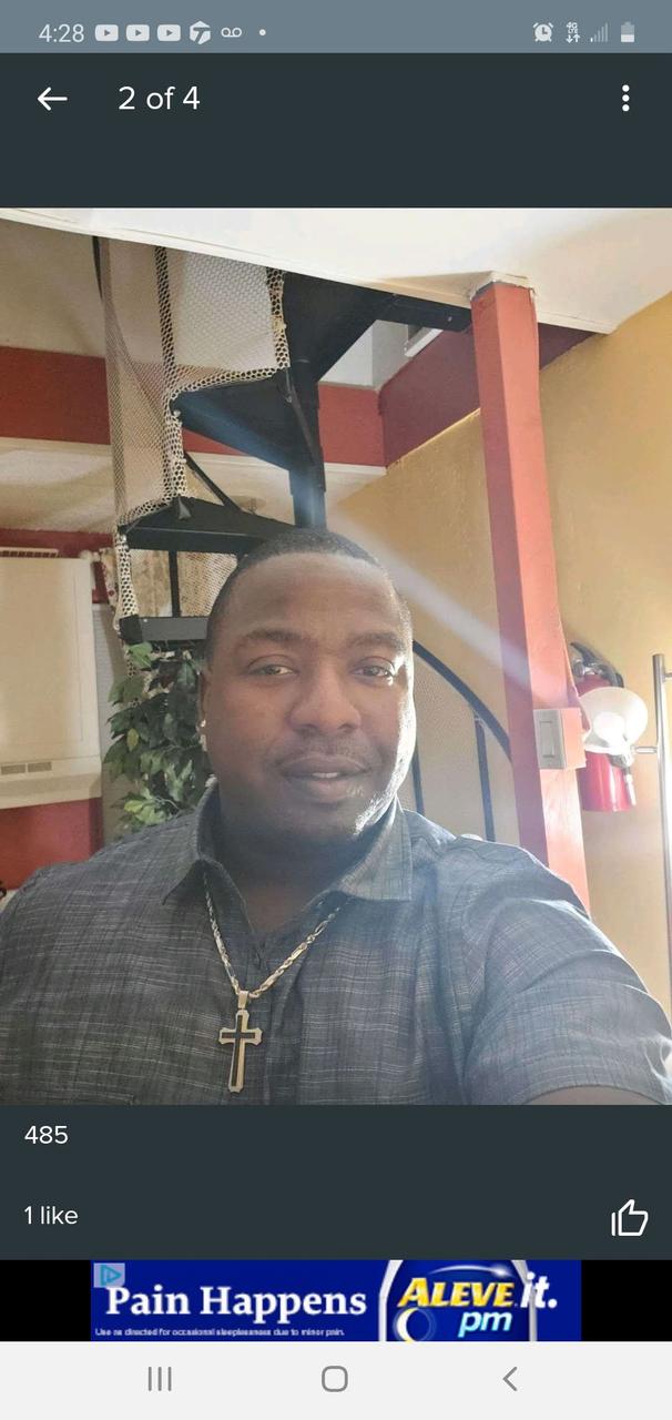 Profile photo 13 of 15