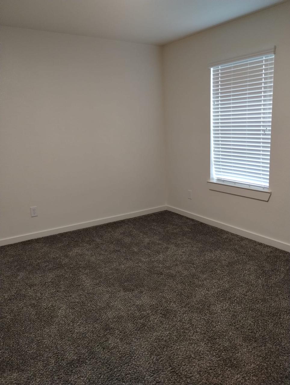 Profile photo 4 of 15