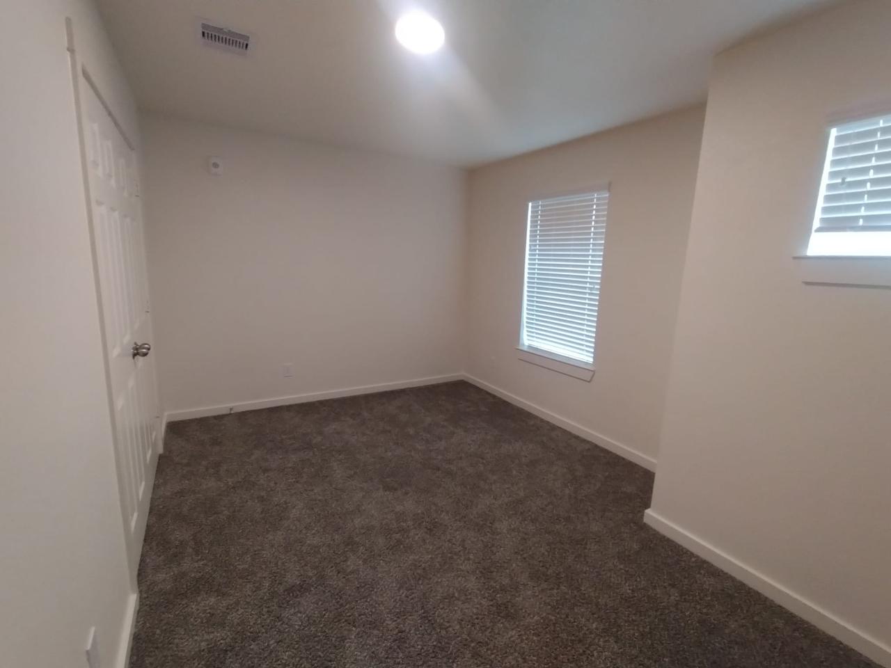 Profile photo 2 of 15