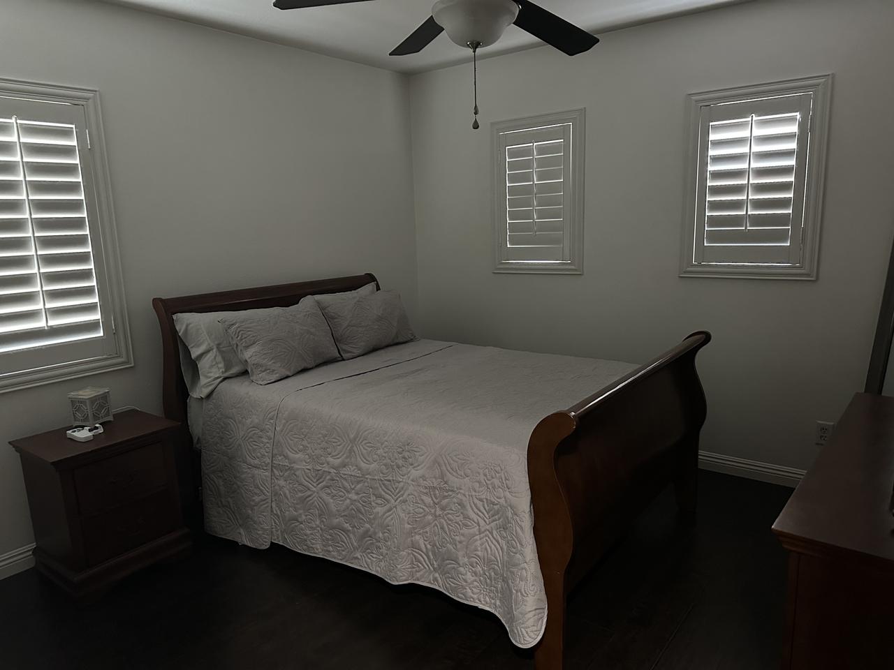 Profile photo 4 of 11