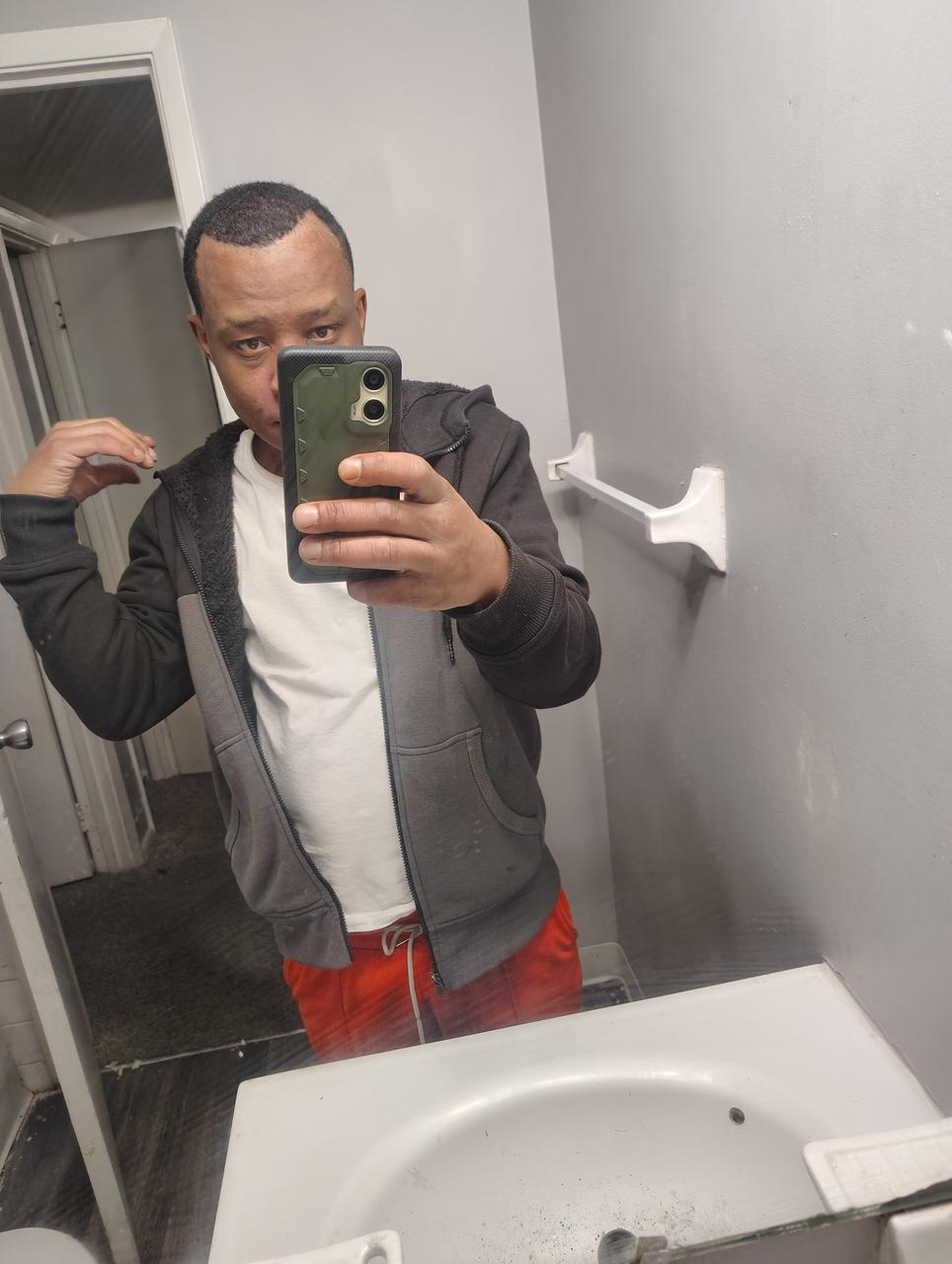 Profile photo 1 of 1