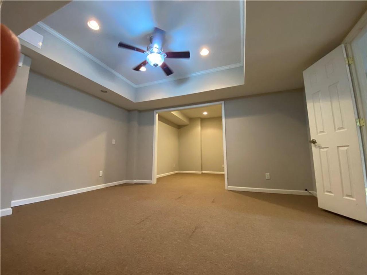 Profile photo 5 of 12