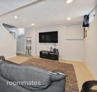 Room for rent in Fort Washington, MD $1300, house
