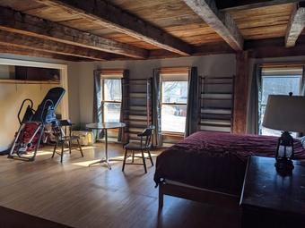 Room for rent in Pittsfield, NH $1000, house