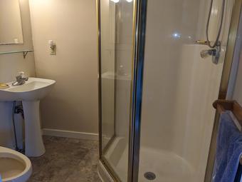 Room for rent in Pittsfield, NH $1000, house