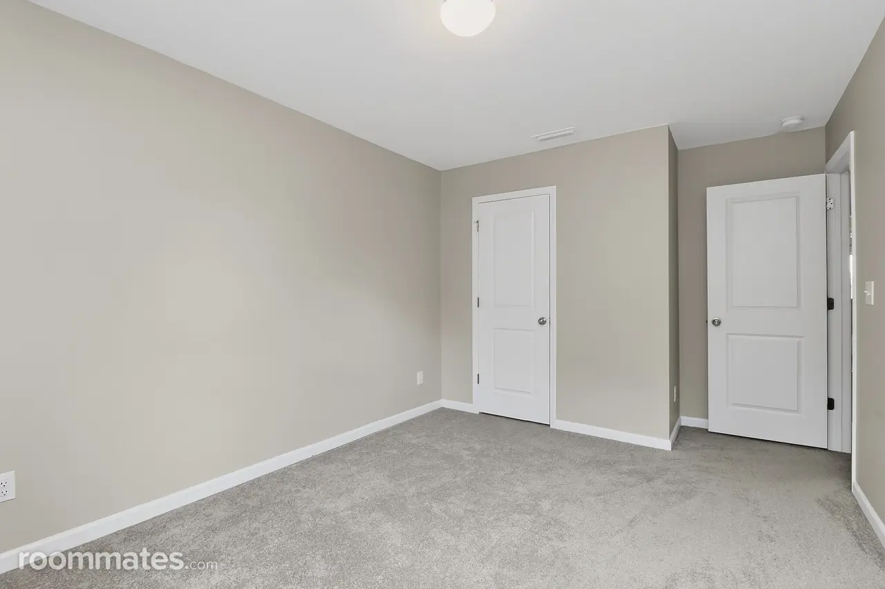 Profile photo 6 of 9