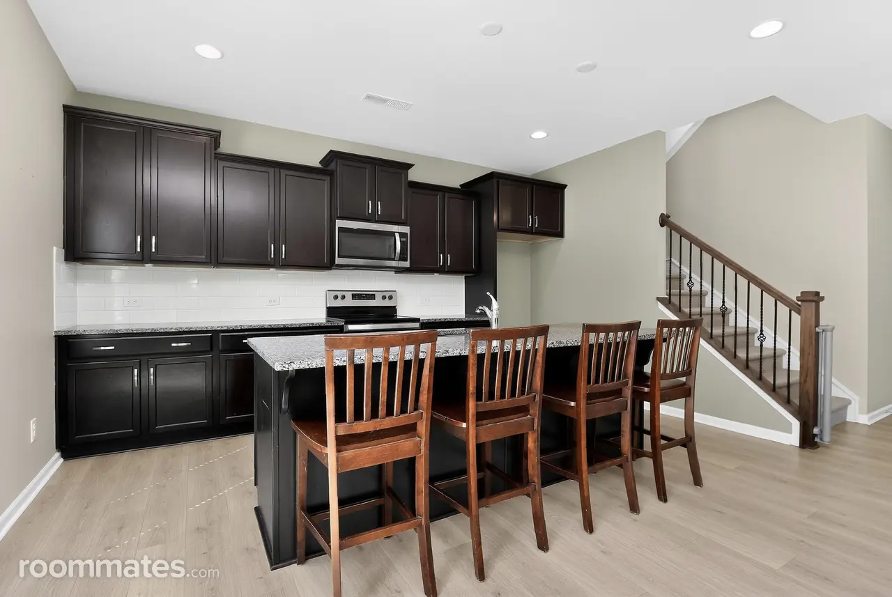 Profile photo 2 of 9