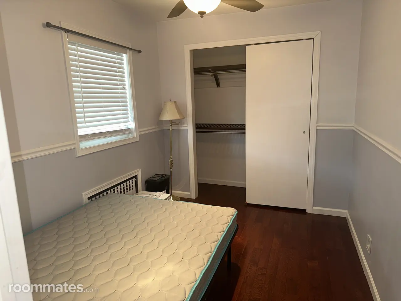 Profile photo 3 of 10