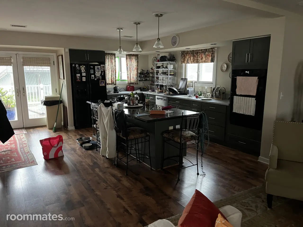 Profile photo 1 of 7