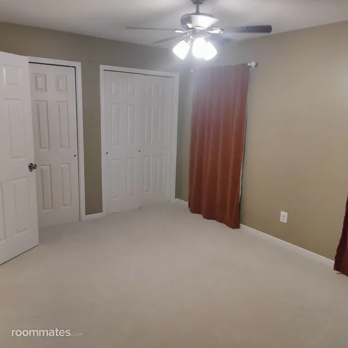 Room for rent in West Chester, PA $1200, house