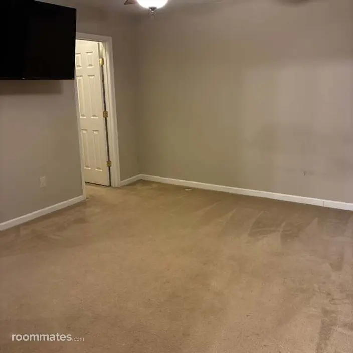 Room for rent in Strasburg, VA $950, townhouse