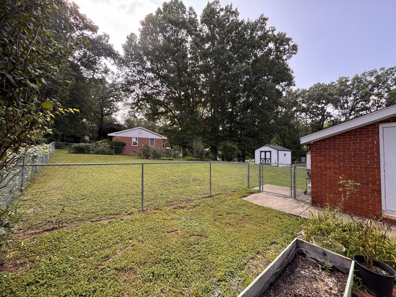 Profile photo 9 of 19