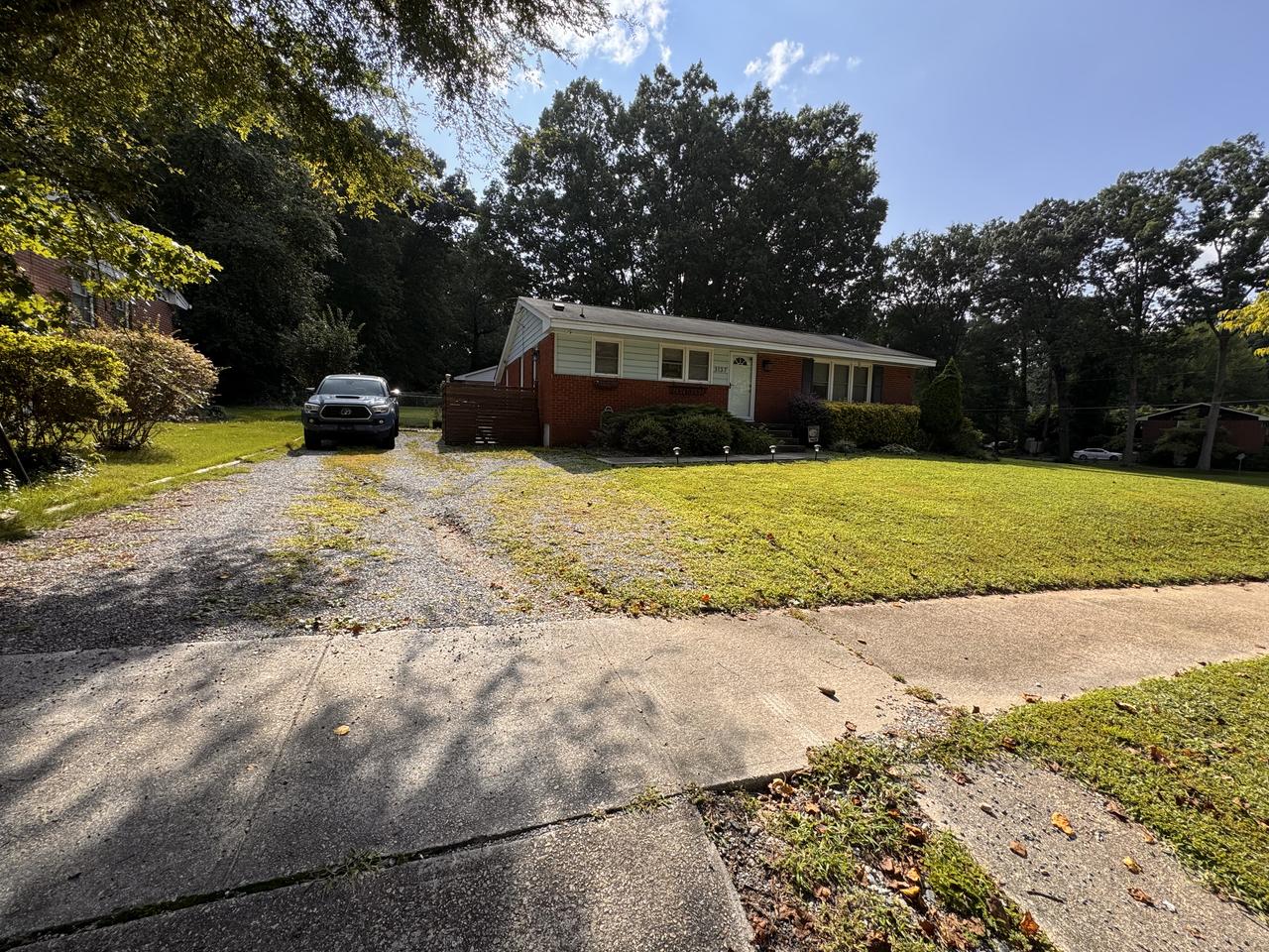 Profile photo 10 of 19