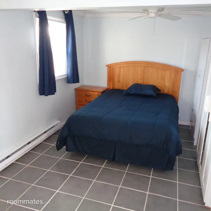 Room for rent in Amityville, NY $1050, house
