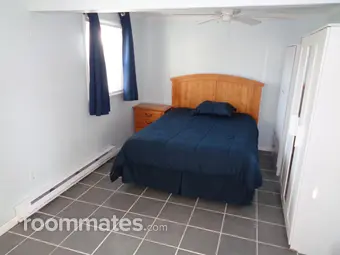 Room for rent in Amityville, NY $1000, house