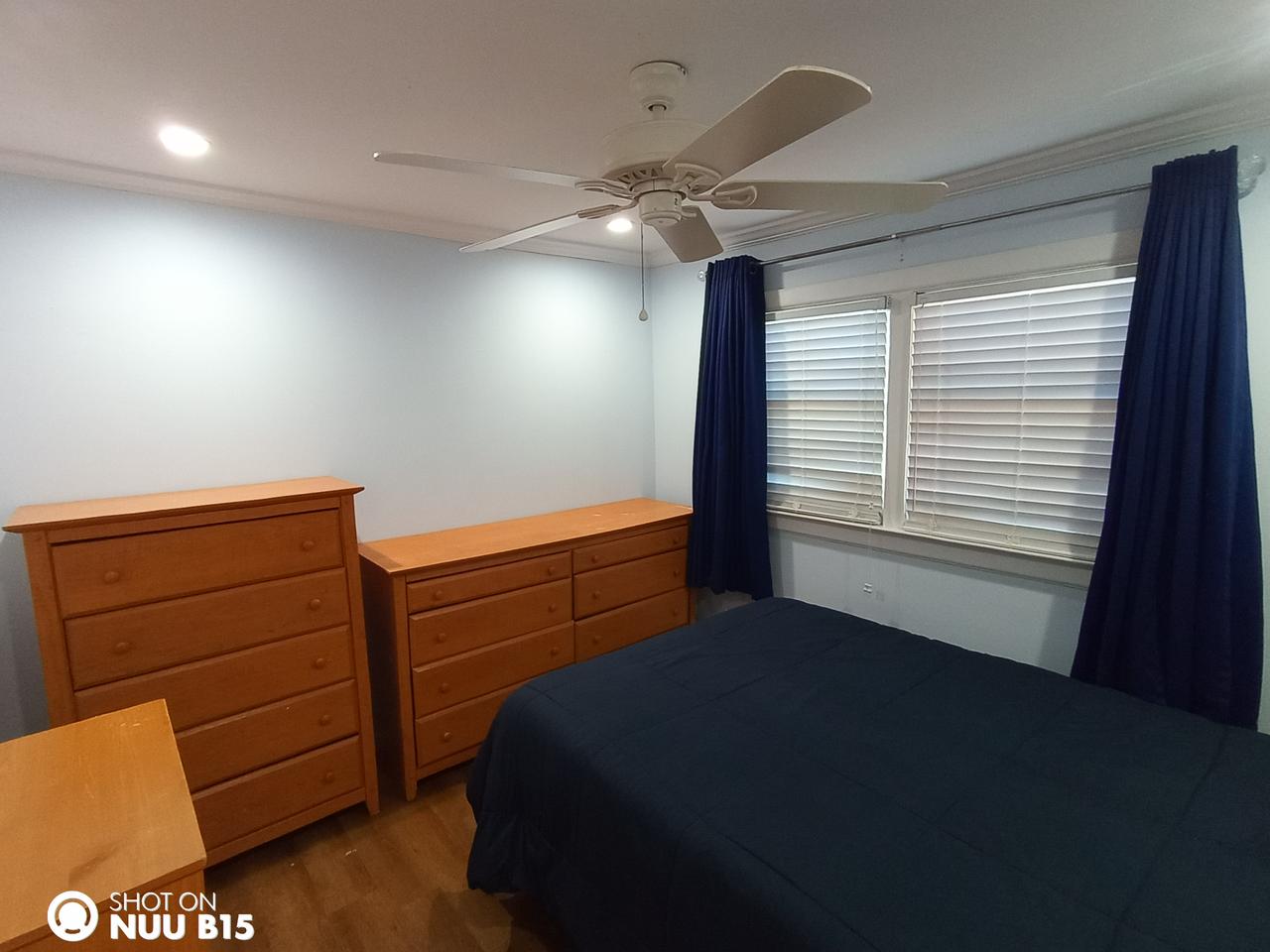 Profile photo 16 of 17