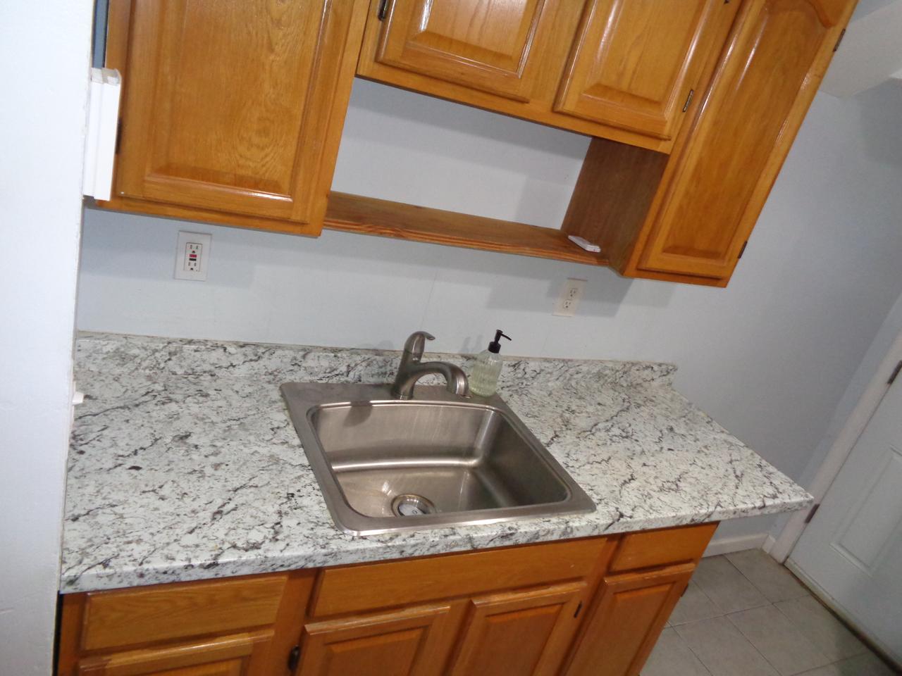 Profile photo 13 of 17