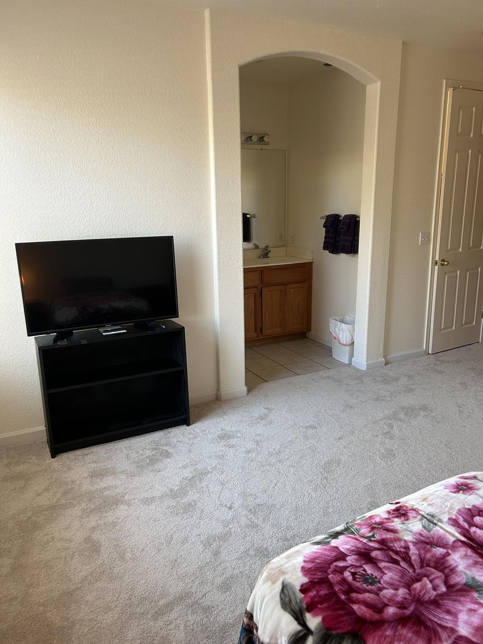 Profile photo 4 of 10