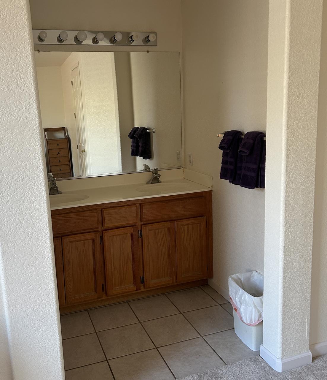 Profile photo 6 of 10