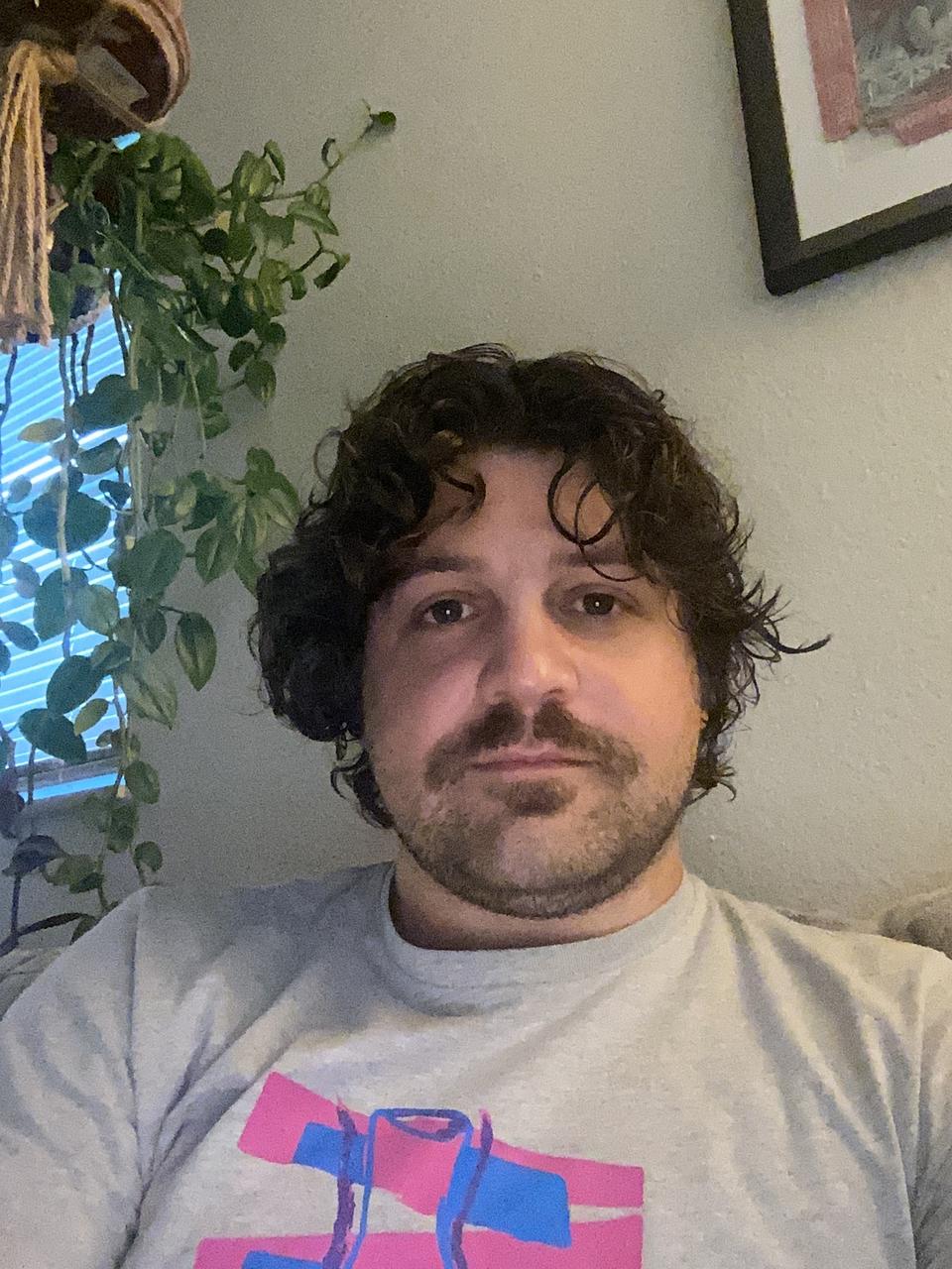 Profile photo 1 of 1