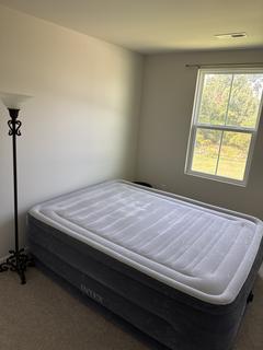 Room for rent in West Seneca, NY $800, townhouse