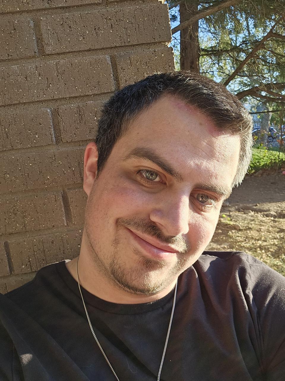 Profile photo 1 of 1