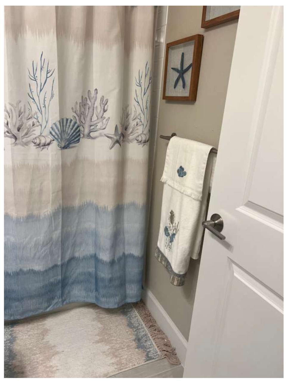 Profile photo 6 of 10