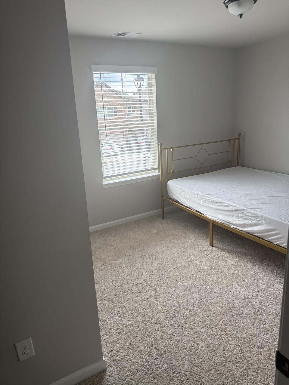 Profile photo 4 of 6