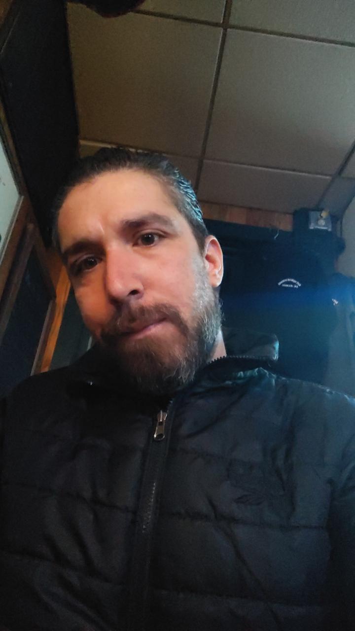 Profile photo 4 of 7
