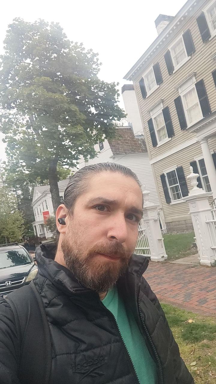 Profile photo 3 of 7