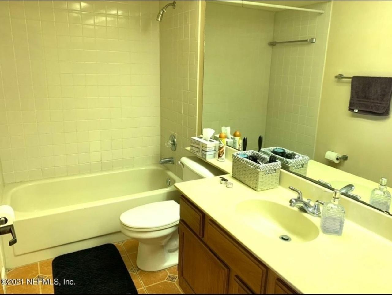 Profile photo 6 of 11