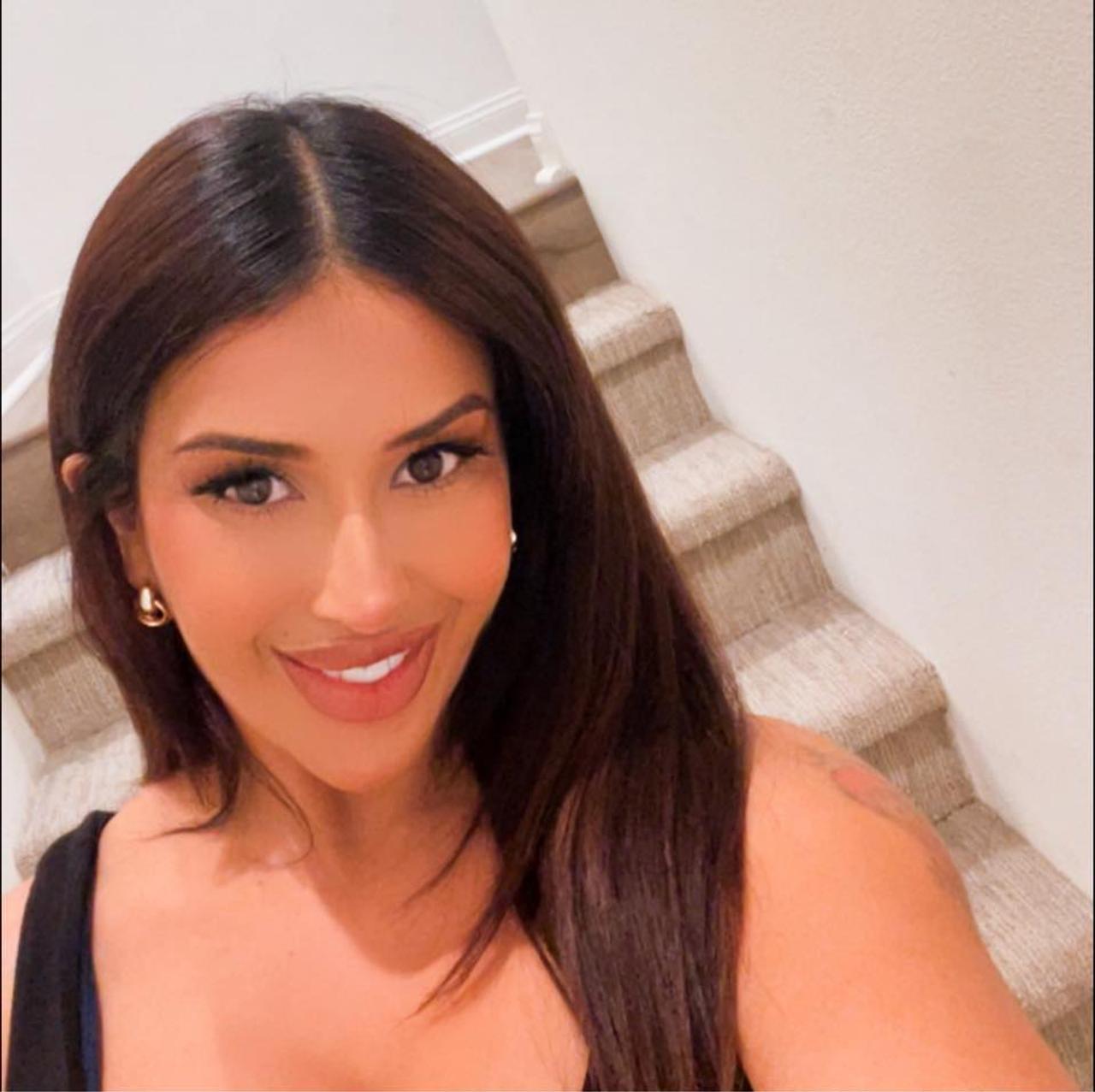 Profile photo 8 of 8