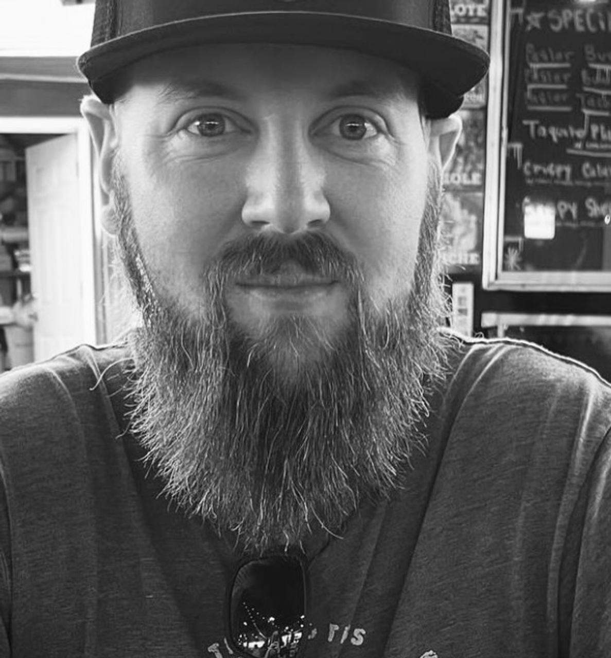 Profile photo 1 of 4