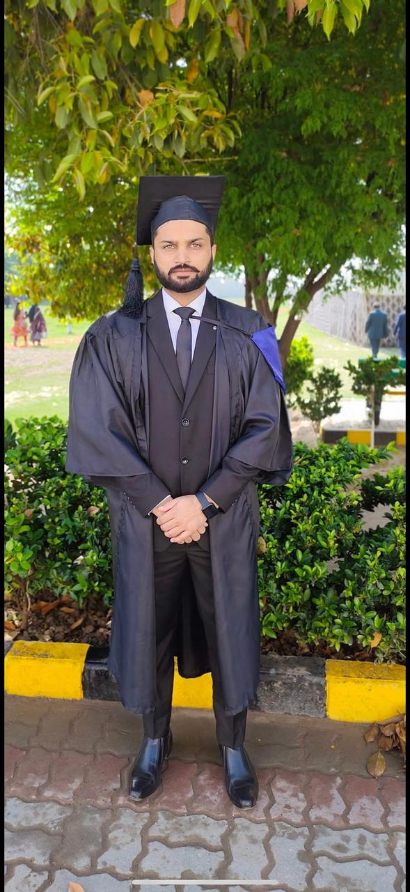 Profile photo 16 of 17