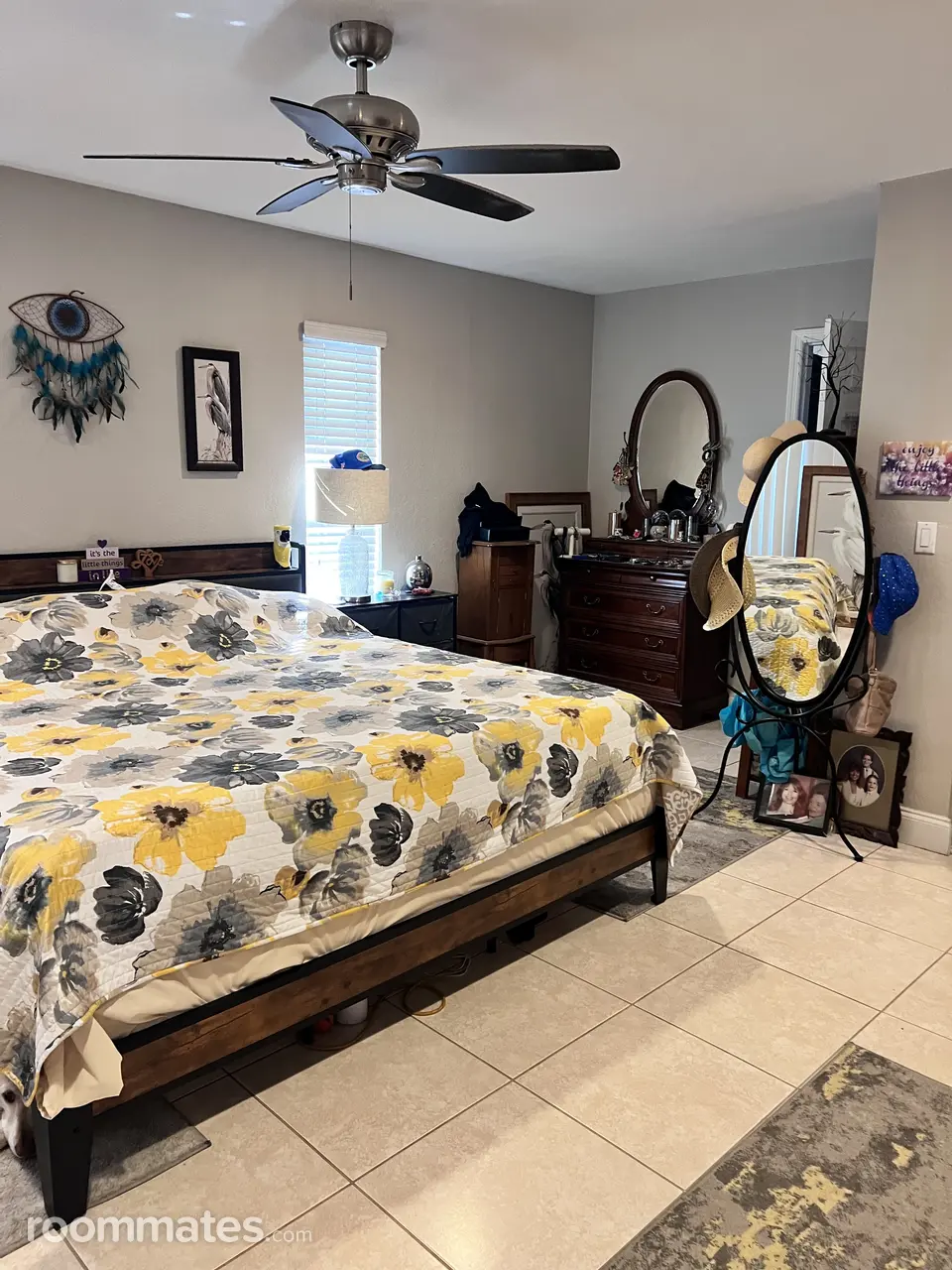 Profile photo 1 of 5