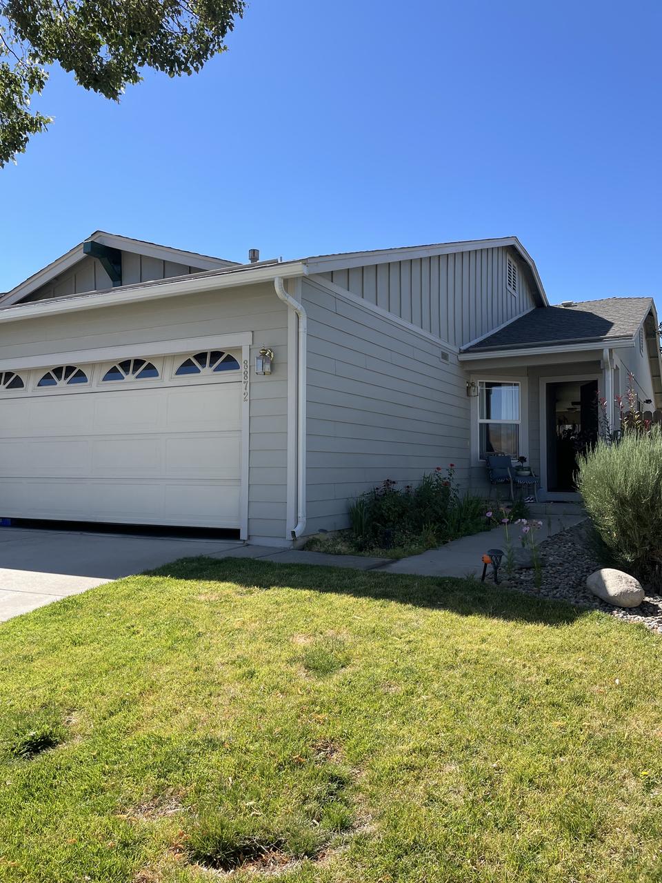 Profile photo 1 of 2