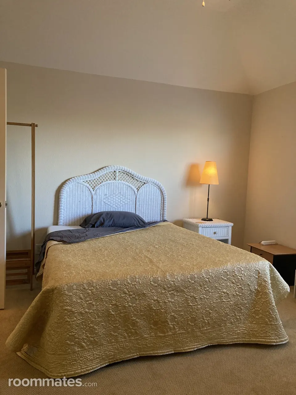 Profile photo 1 of 7