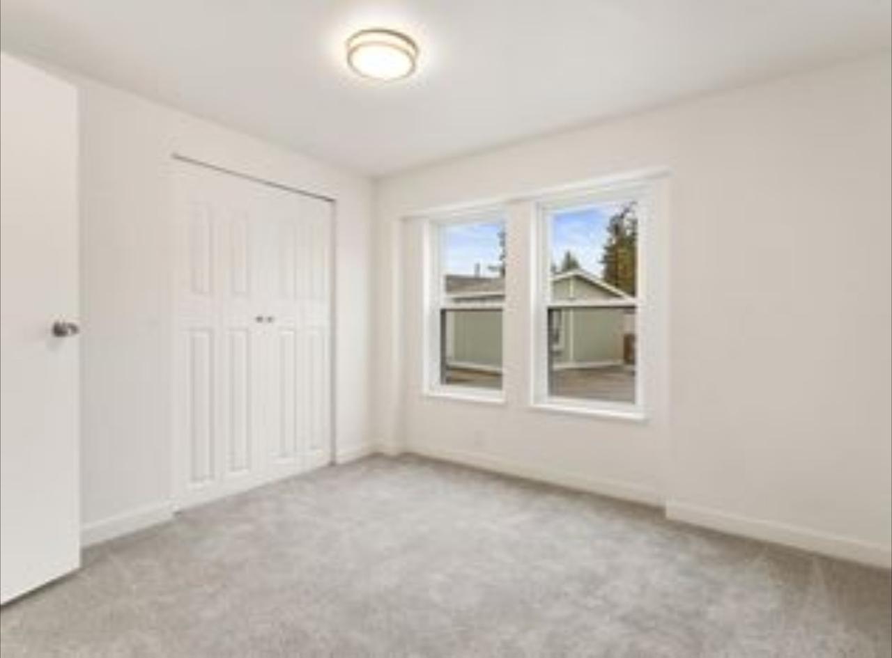 Profile photo 1 of 6