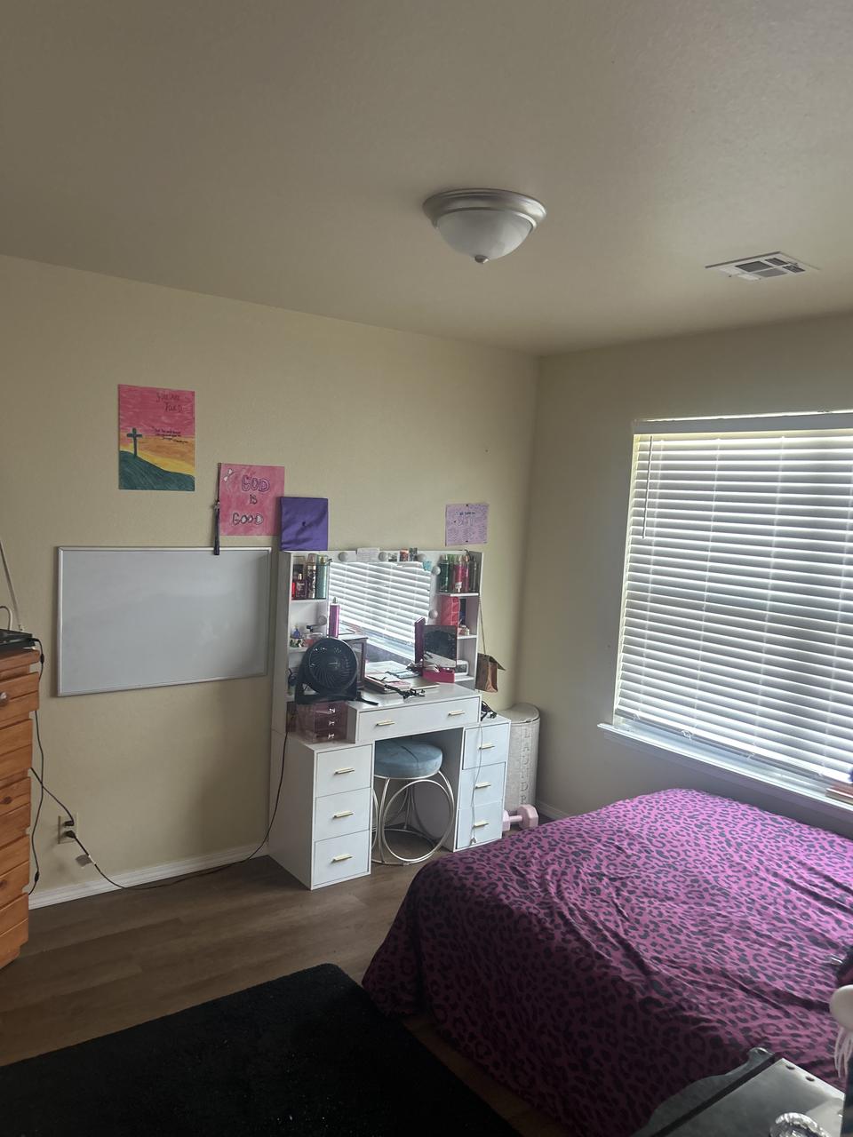 Profile photo 3 of 8