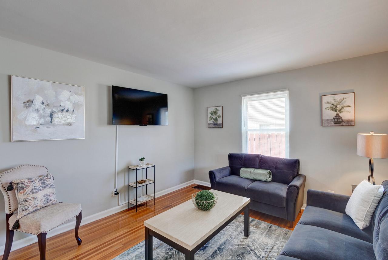 Profile photo 1 of 17