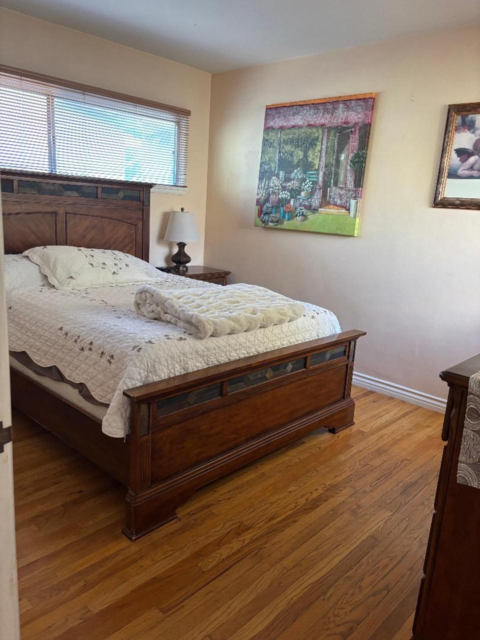 Profile photo 9 of 9