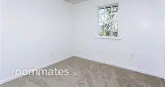 Room for rent in Petersburg, VA $600, house