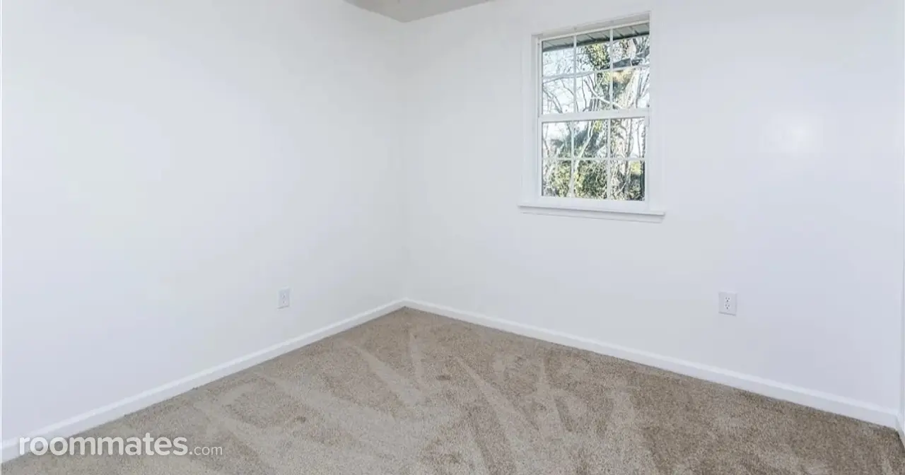 Profile photo 1 of 5