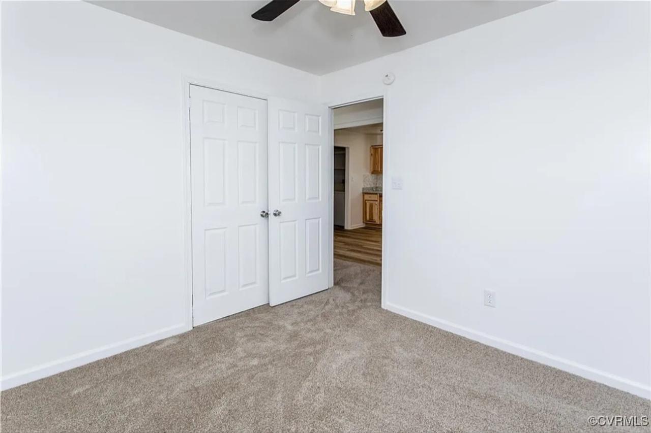 Profile photo 1 of 6